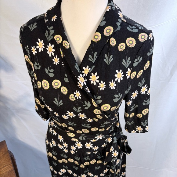 Boden Lavinia Jersey Floral Wrap Midi Dress Black Daisy Tie Waist Size 10💛 - Picture 3 of 10